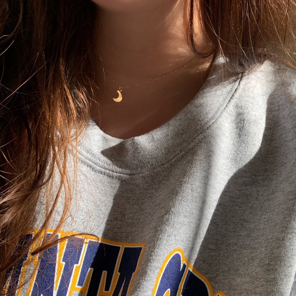 Simple Crescent Necklace - Gold