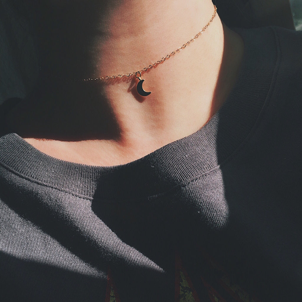Simple Crescent Necklace - Gold